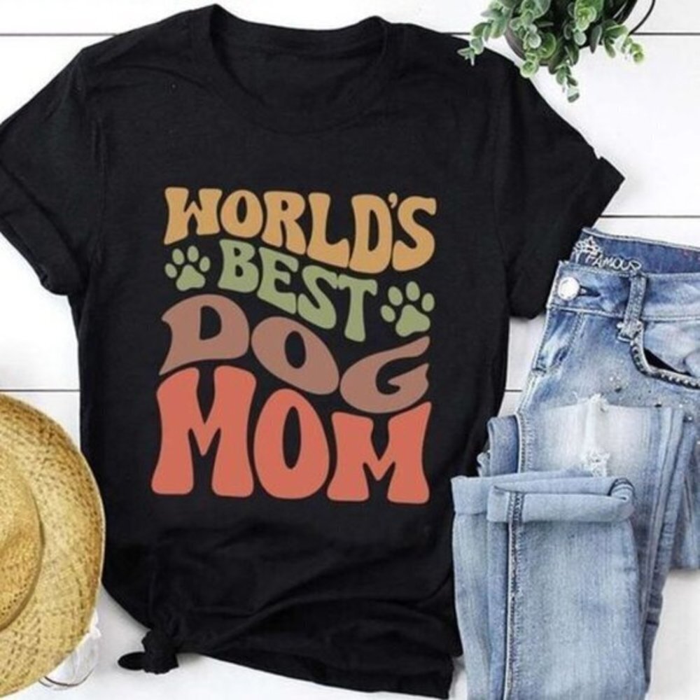 Best Dog Mom Ever Vintage Style Pet Lover Gift Unisex T-Shirt
